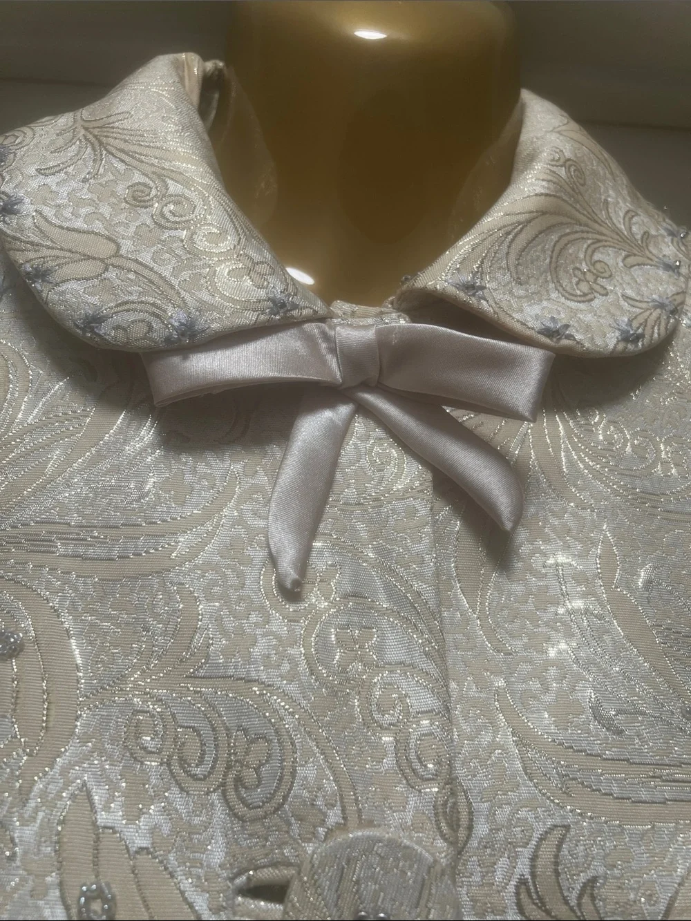 American Retro Ivory Embroidered Blazer Jacket (Bin 6-021)